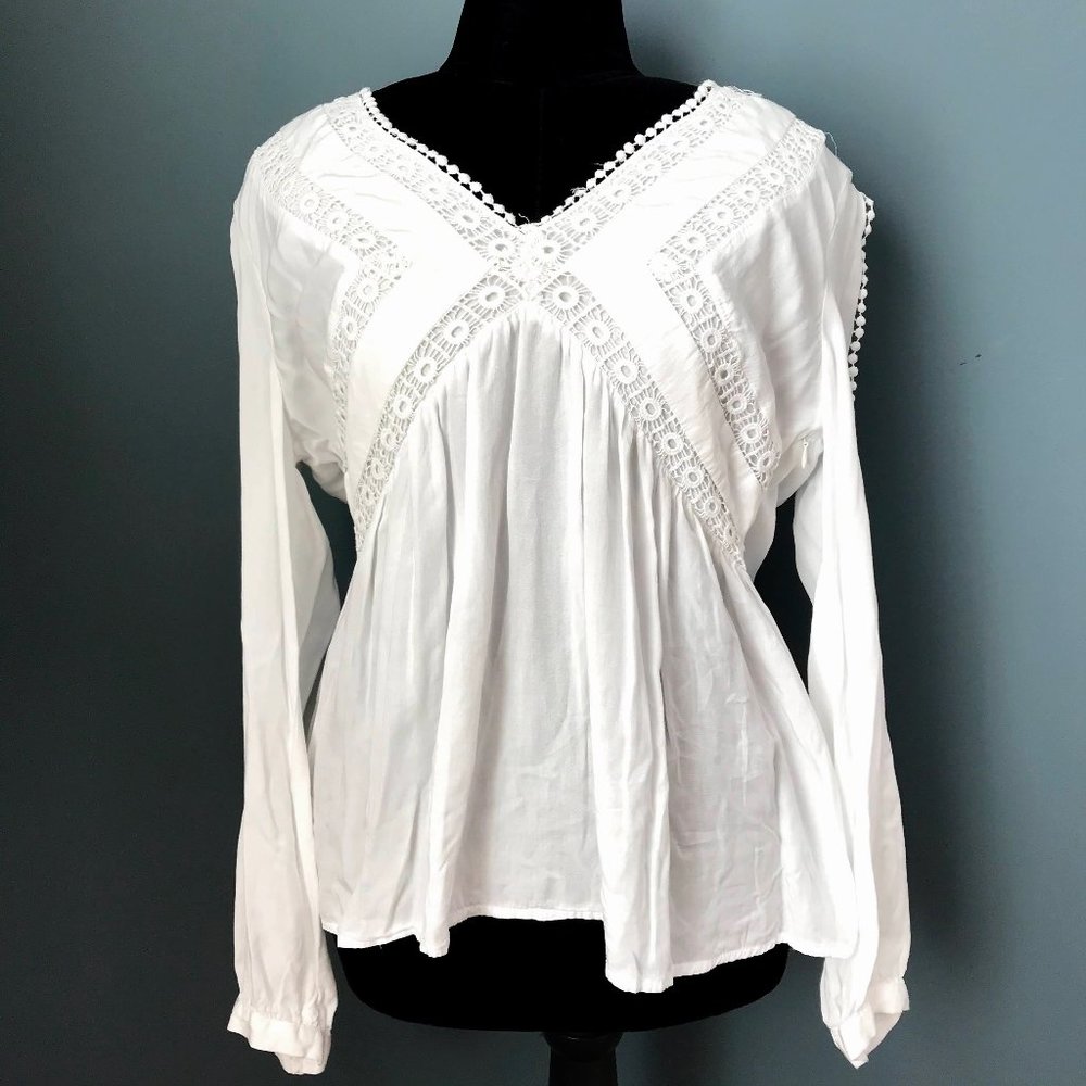 Gianni Bini Long Sleeved Top w/ Cold Shoulder